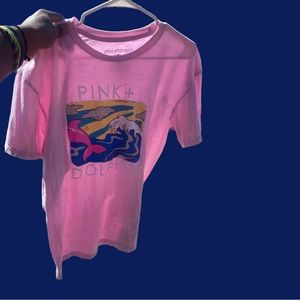 THE HOLIDAY PORTRAIT TEE IN
Men – Pink